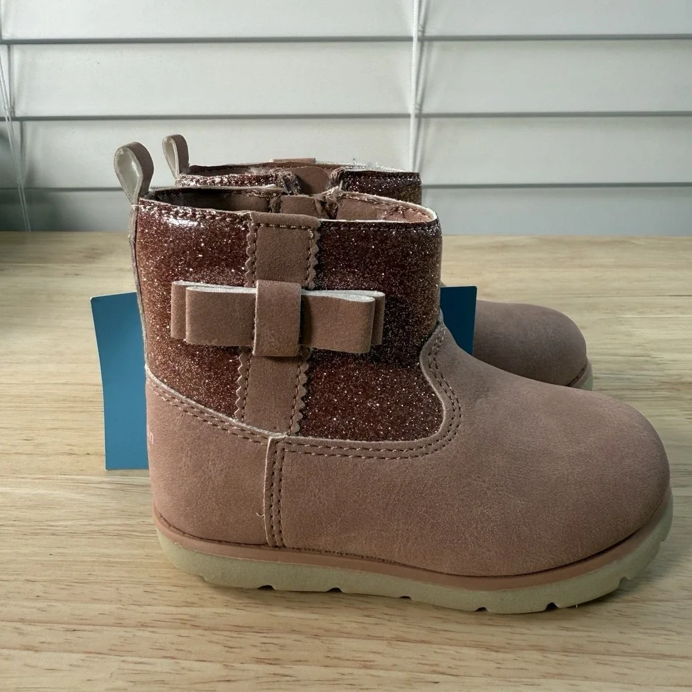 Munchkin by Stride Rite Little Girl's Size 6M Avalon Pink Glitter Side-Zip Boots